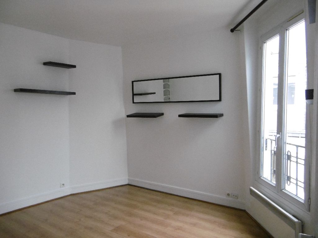 Achat studio 13 m² - Paris 17ème arrondissement