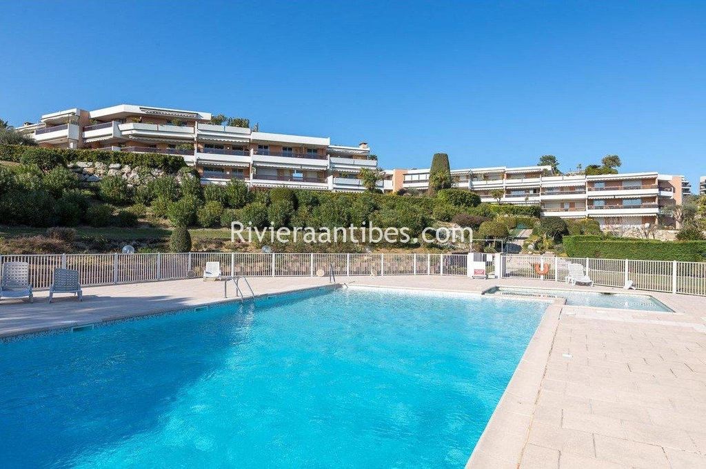 Achat appartement à vendre 2 pièces 60 m² - Antibes