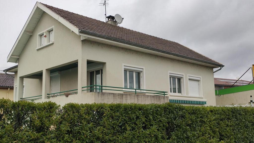 Achat maison à vendre 4 chambres 250 m² - Montrevel-en-Bresse