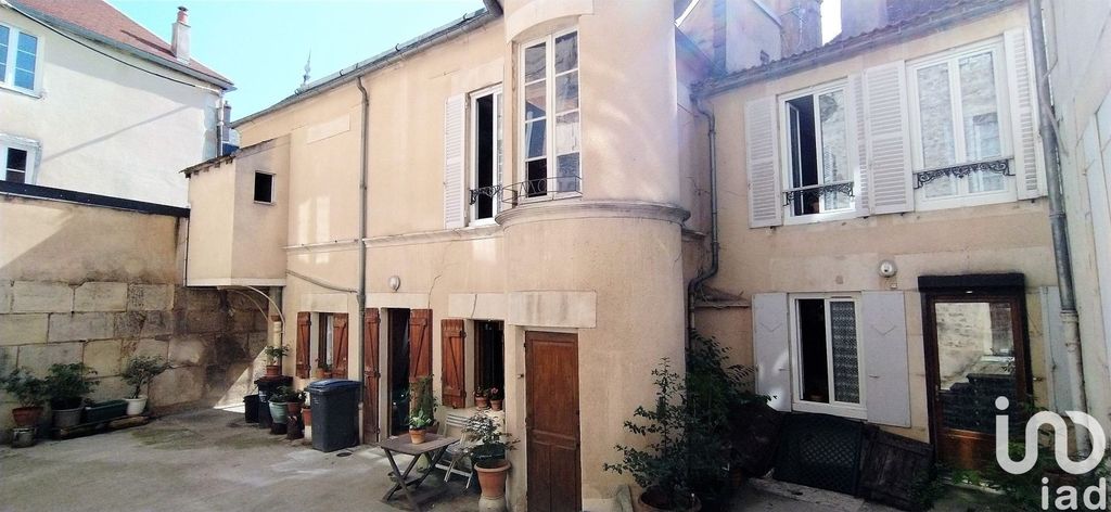 Achat maison à vendre 4 chambres 124 m² - Avallon