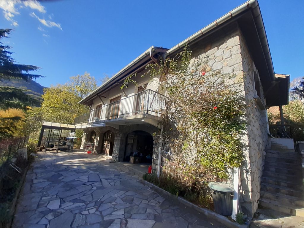 Achat maison à vendre 5 chambres 226 m² - Lourdes