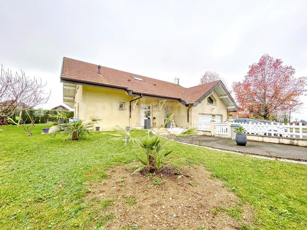 Achat maison à vendre 4 chambres 185 m² - Fillinges