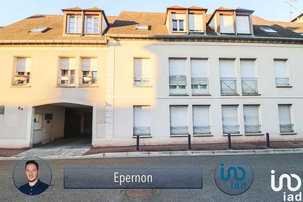 Achat appartement à vendre 5 pièces 115 m² - Épernon