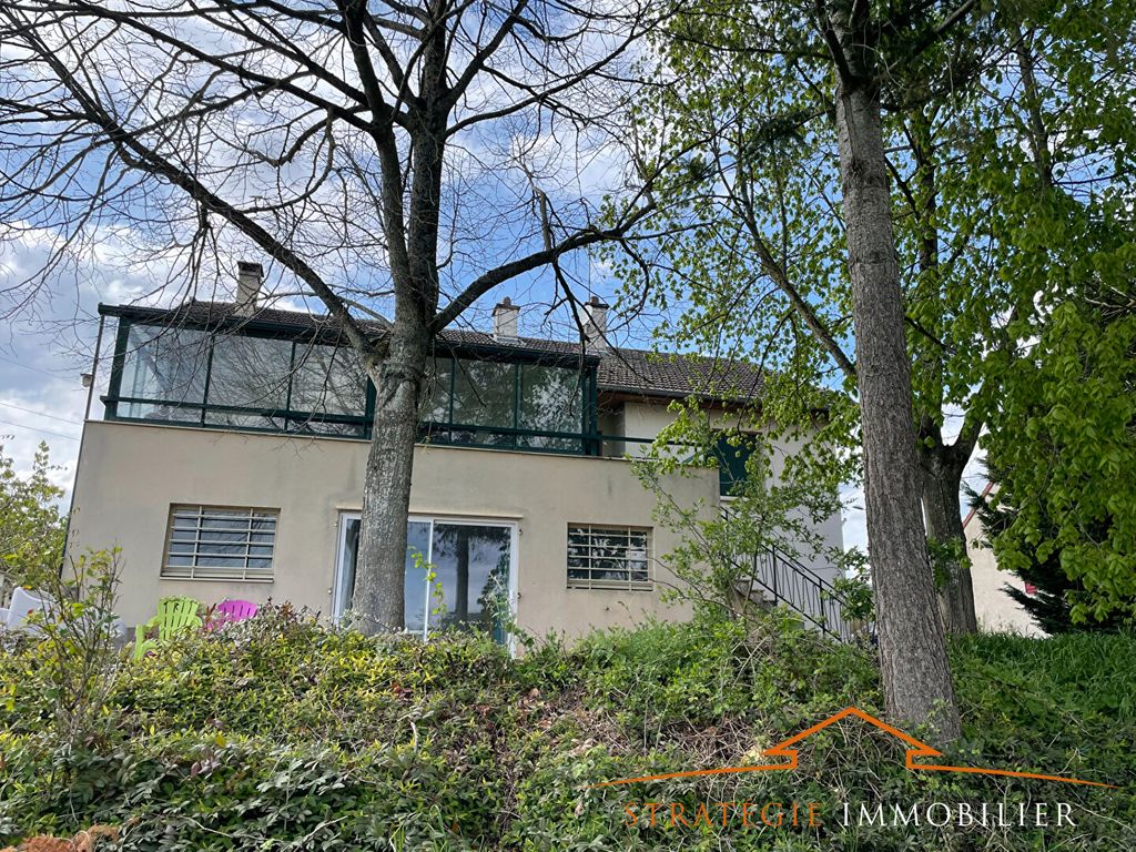Achat maison à vendre 5 chambres 135 m² - Saint-Vallerin
