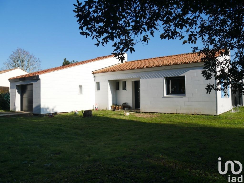 Achat maison à vendre 3 chambres 170 m² - La Barre-de-Monts