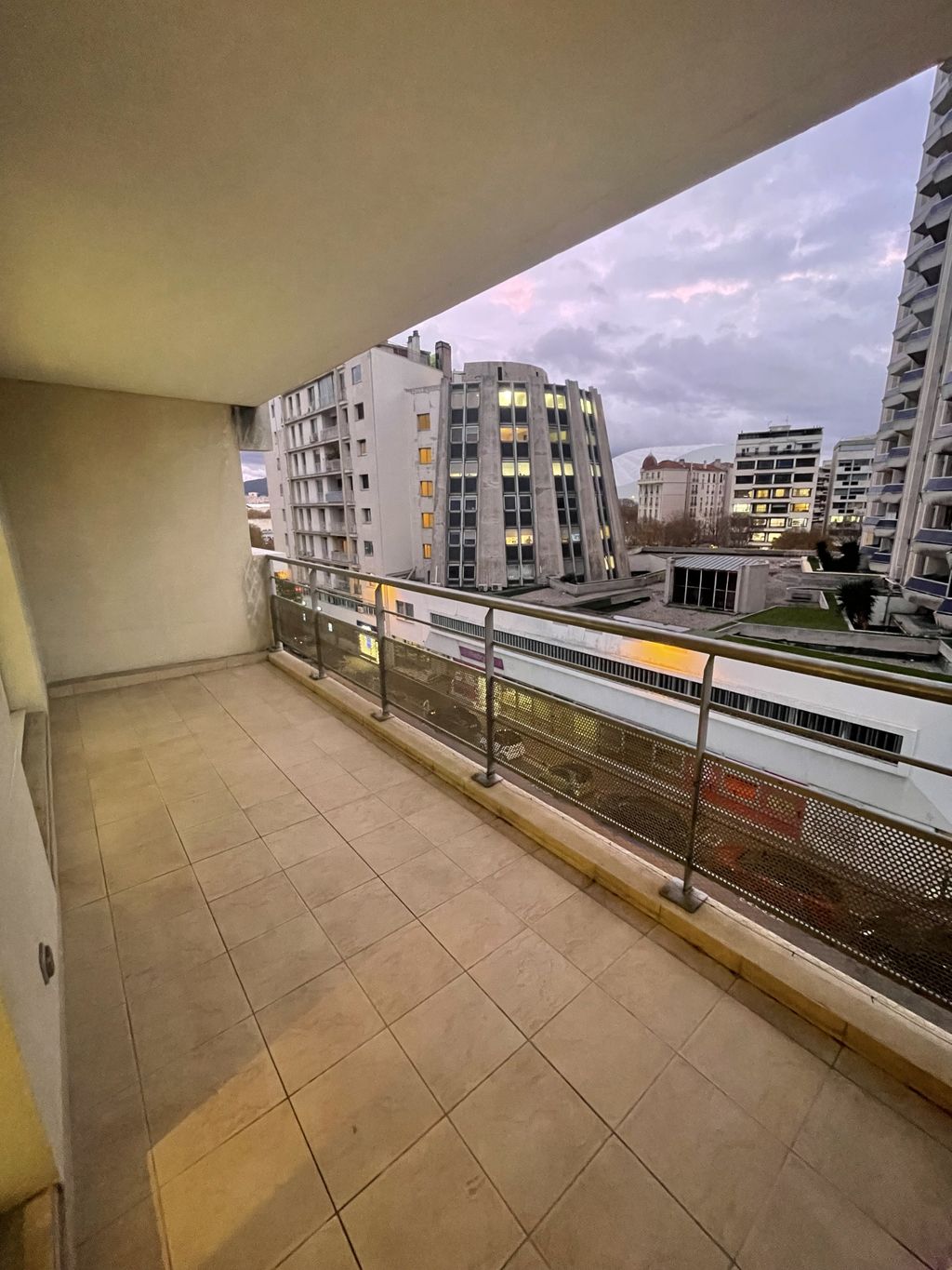 Achat appartement à vendre 3 pièces 74 m² - Marseille 8ème arrondissement