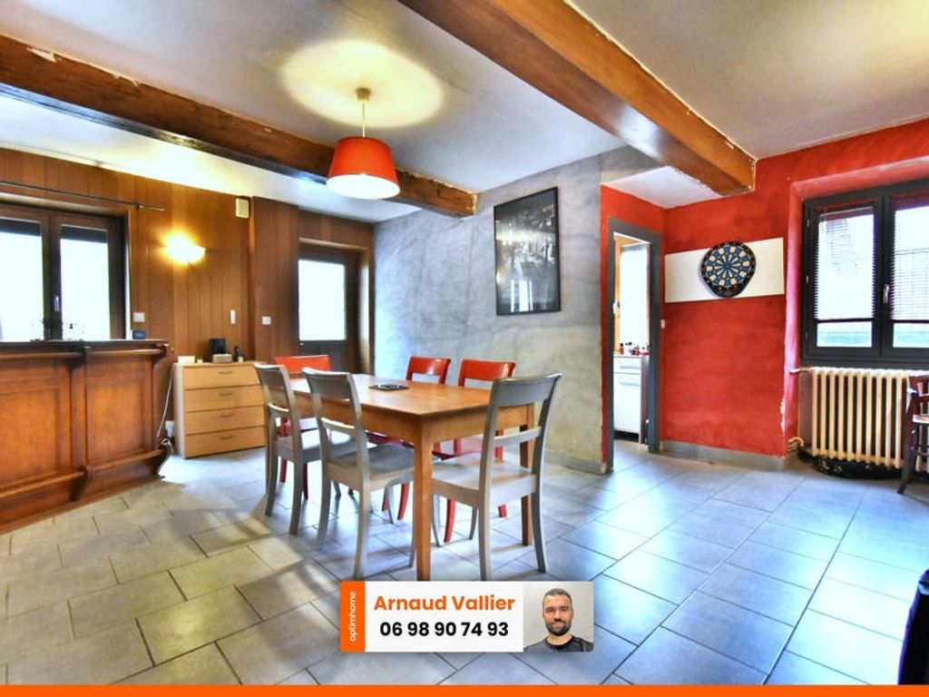 Achat maison à vendre 3 chambres 135 m² - Saint-Denis-de-Cabanne