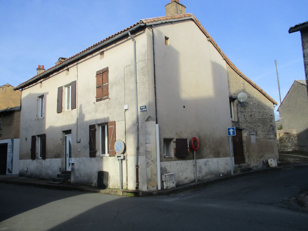 Achat maison à vendre 5 chambres 120 m² - Couhé