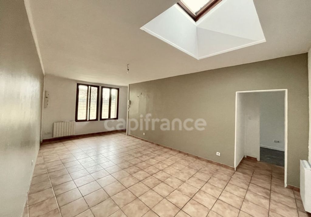 Achat appartement à vendre 3 pièces 60 m² - Saint-Leu-d'Esserent