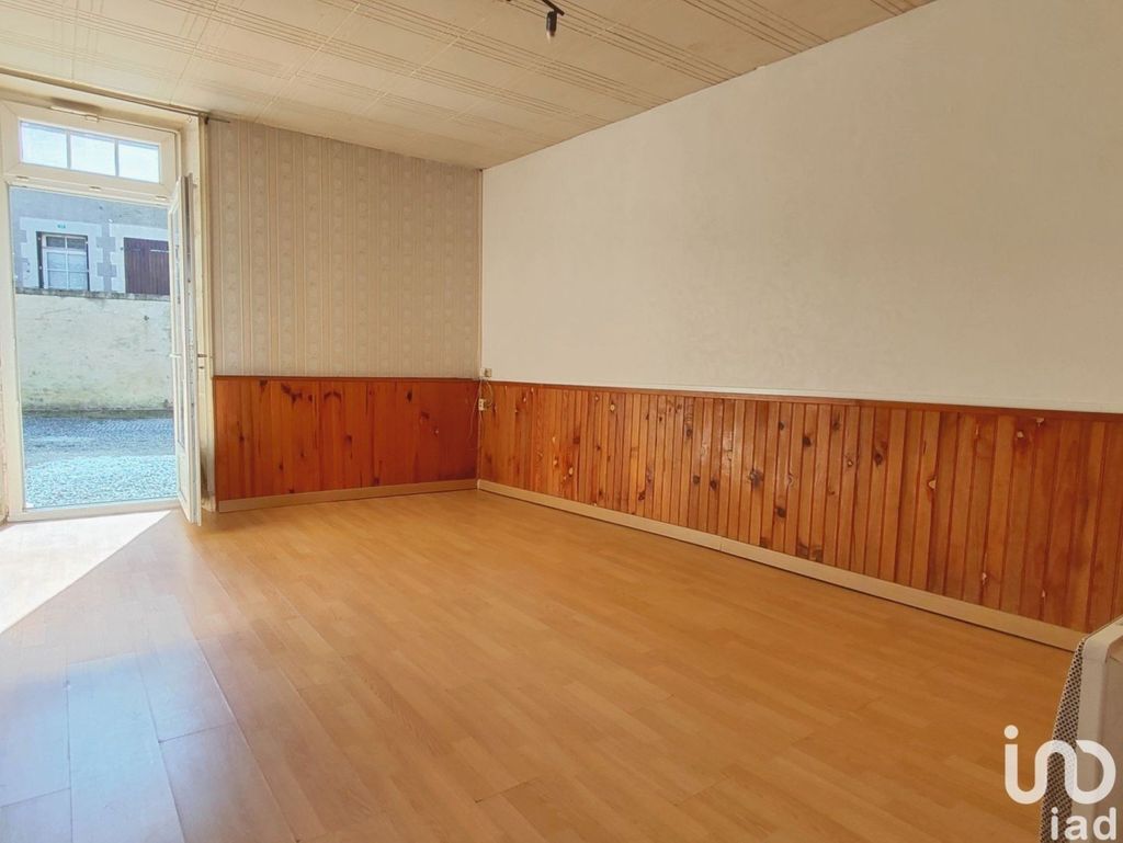 Achat maison à vendre 4 chambres 165 m² - Saint-Laurent-de-Céris