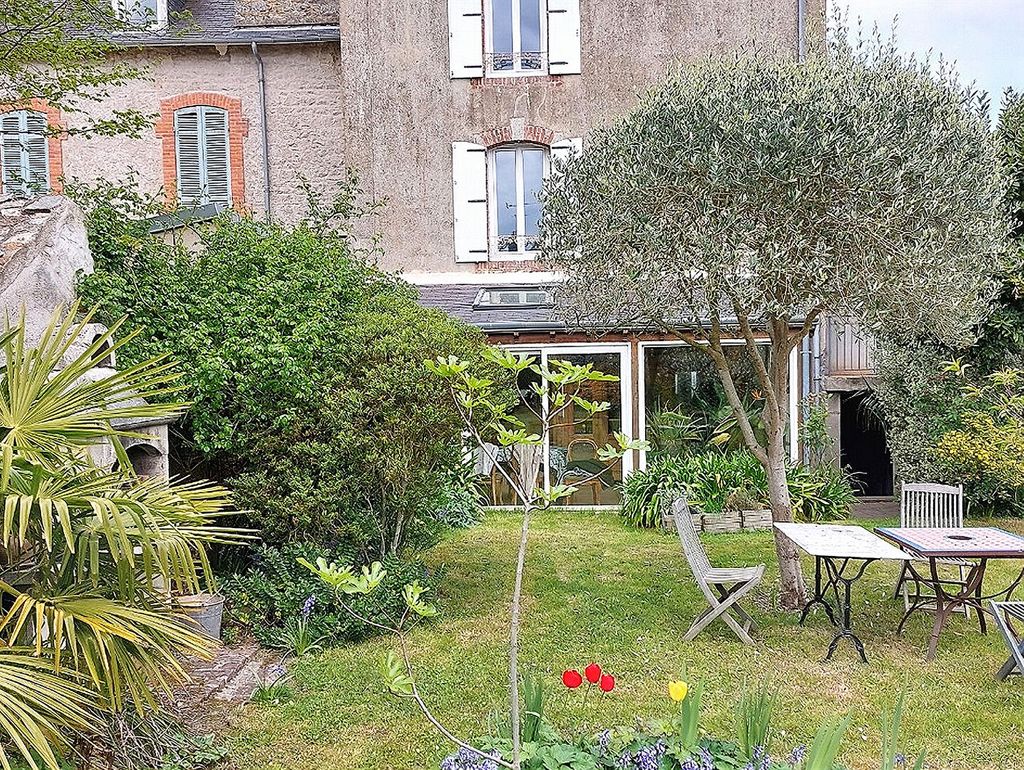 Achat maison à vendre 4 chambres 176 m² - Saint-Brieuc