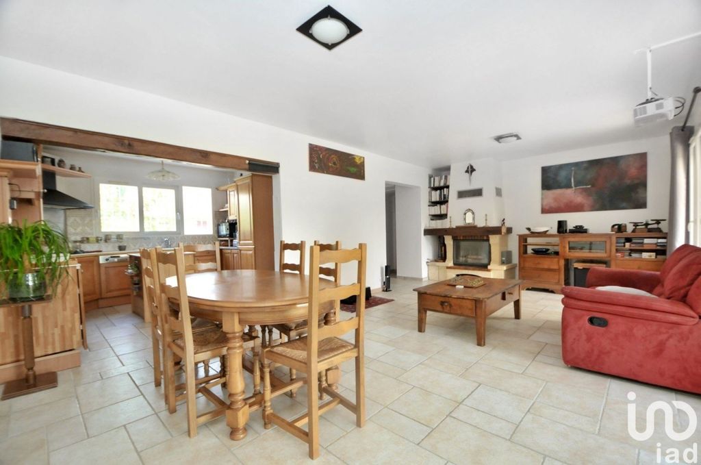 Achat maison à vendre 3 chambres 106 m² - Chassieu