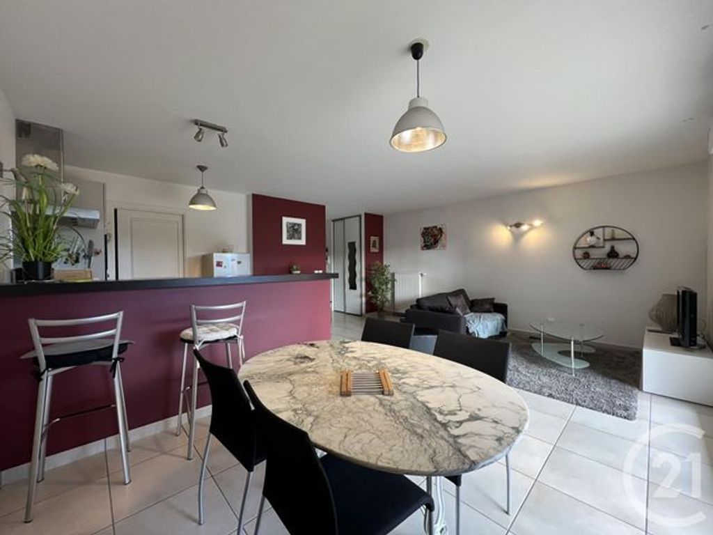 Achat appartement à vendre 3 pièces 70 m² - Saint-Jean-de-Moirans