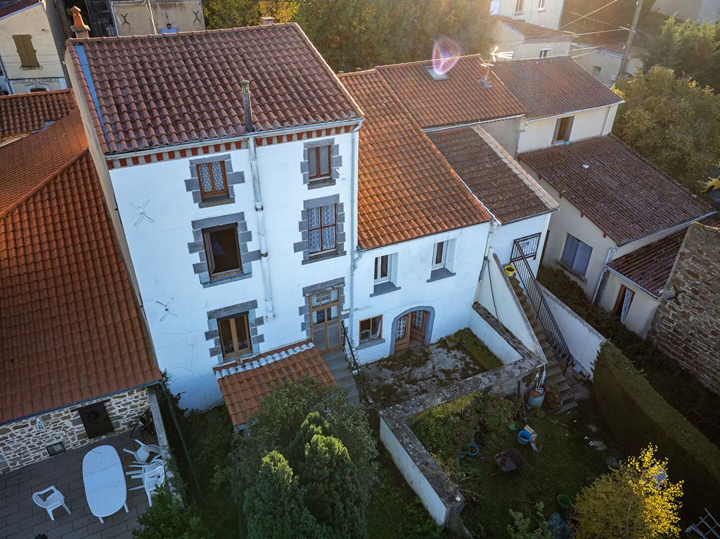 Achat maison à vendre 3 chambres 135 m² - Auzat-la-Combelle