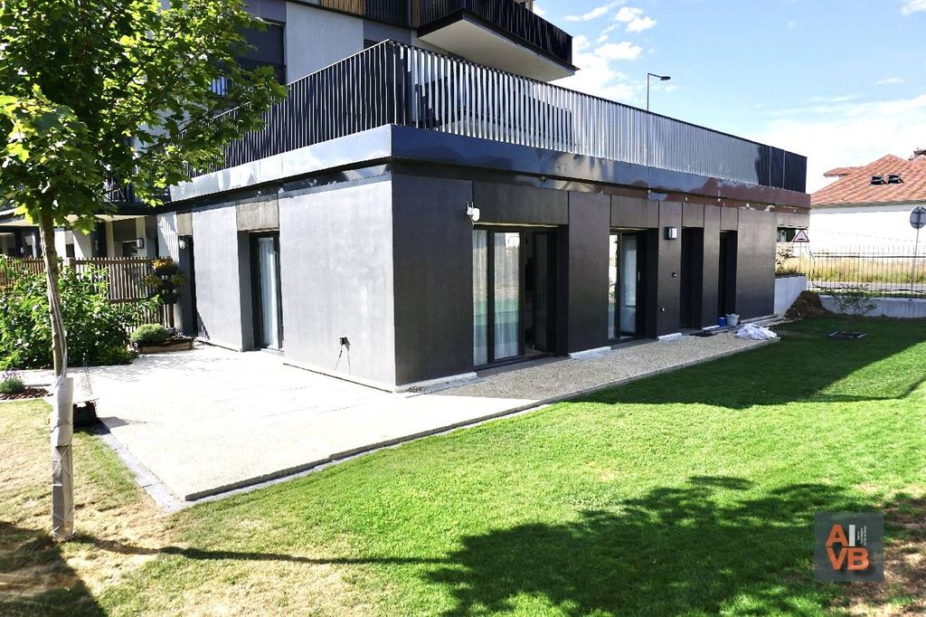 Achat appartement à vendre 5 pièces 92 m² - Bussy-Saint-Georges