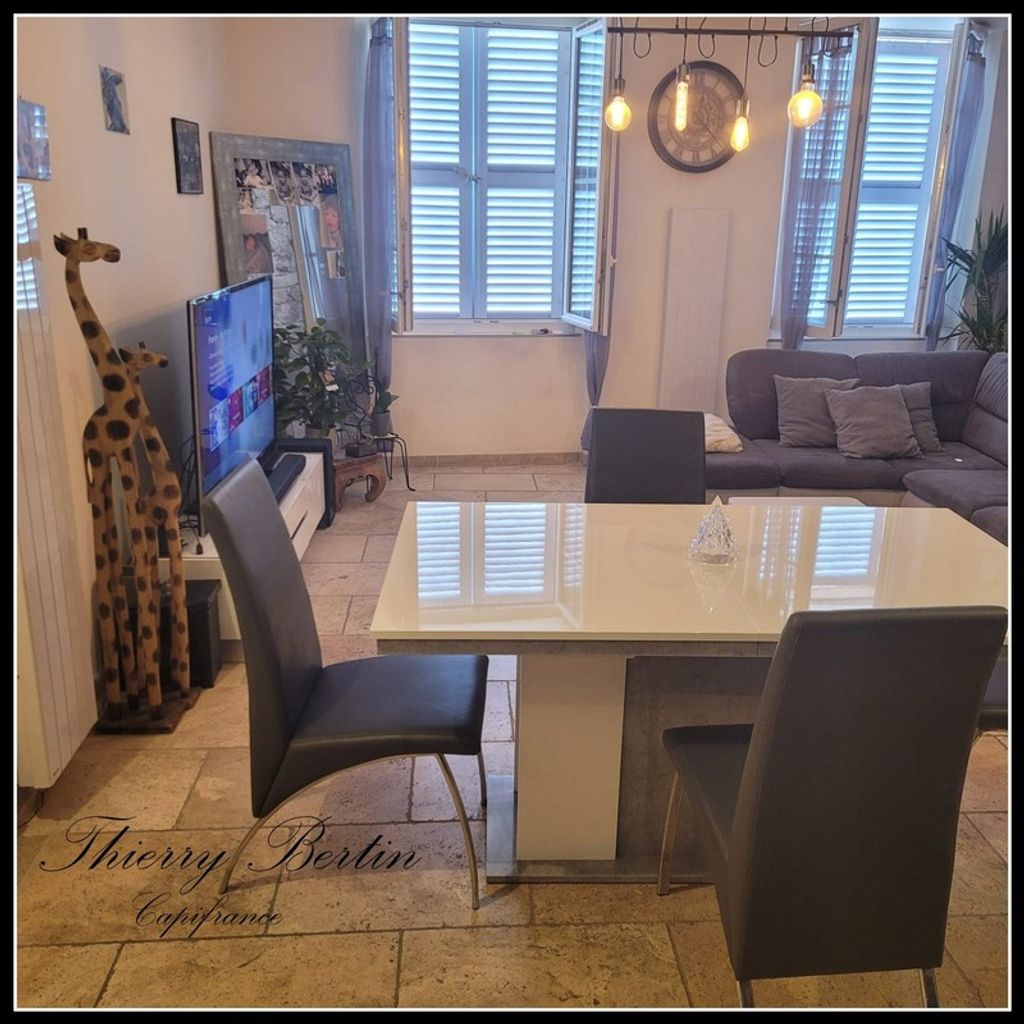 Achat appartement 3 pièce(s) Fréjus