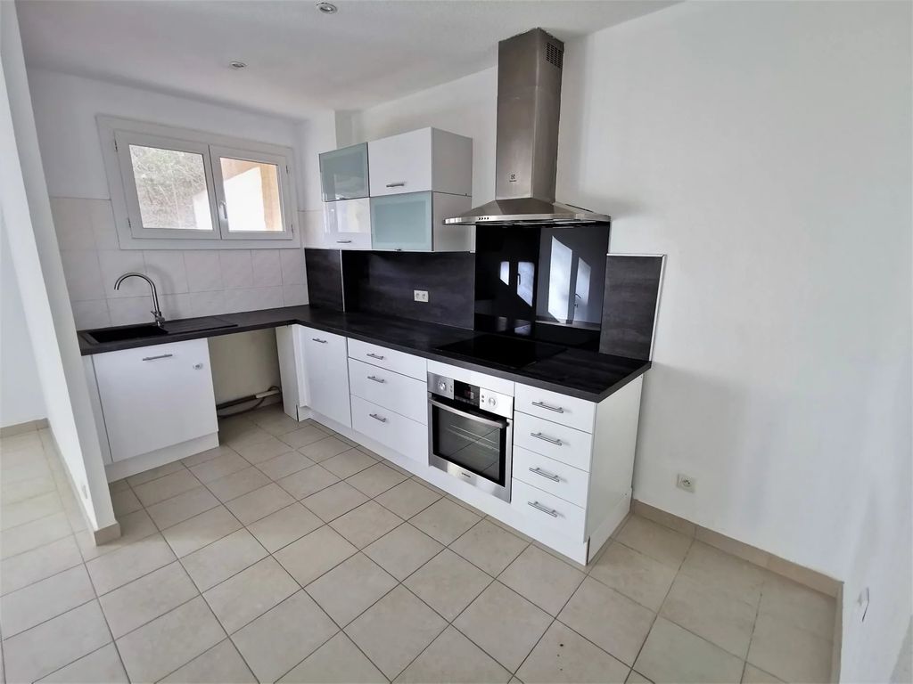 Achat appartement à vendre 3 pièces 61 m² - Roquebillière