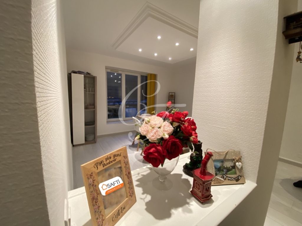 Achat appartement à vendre 5 pièces 127 m² - Bellegarde-sur-Valserine