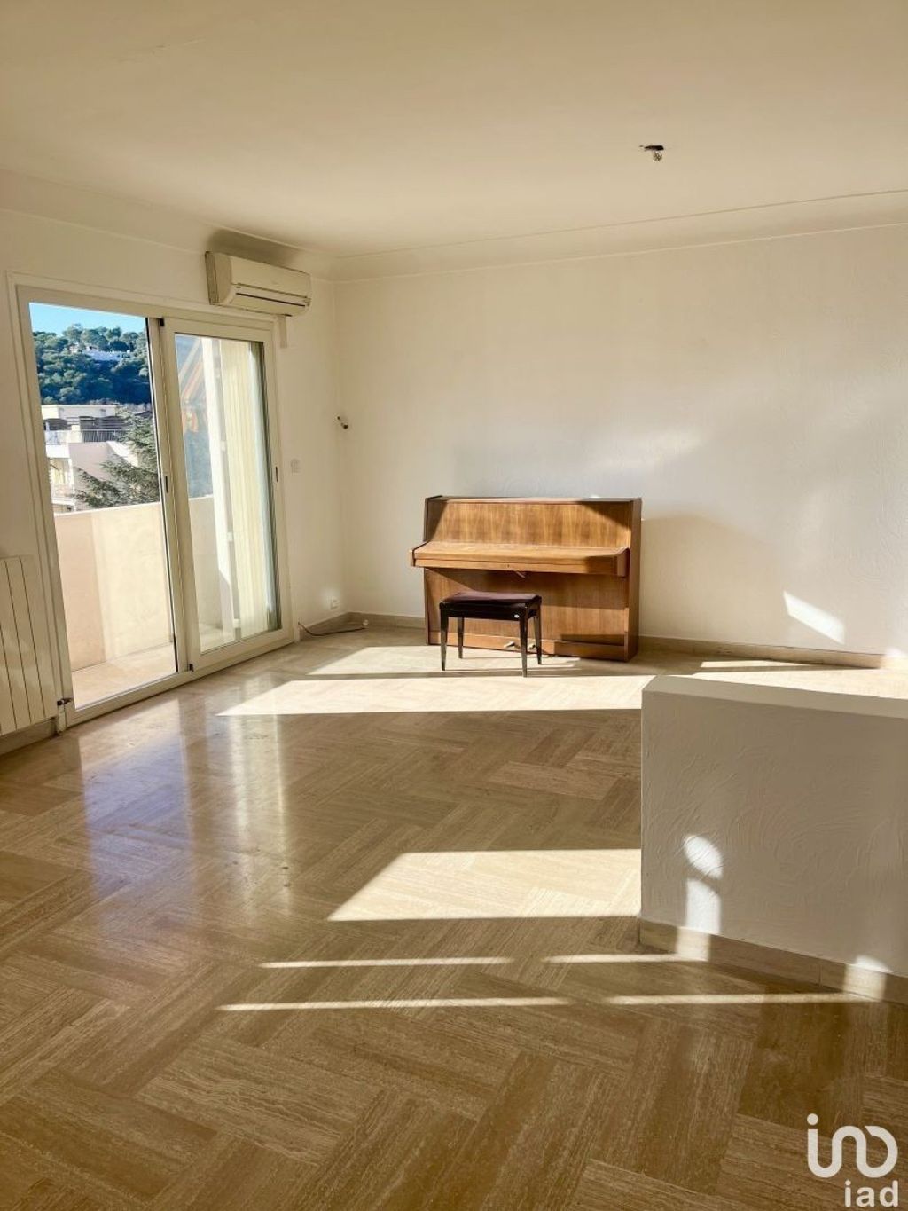 Achat appartement à vendre 3 pièces 76 m² - Cagnes-sur-Mer