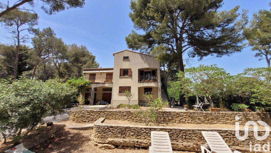 Achat maison à vendre 4 chambres 180 m² - La Ciotat