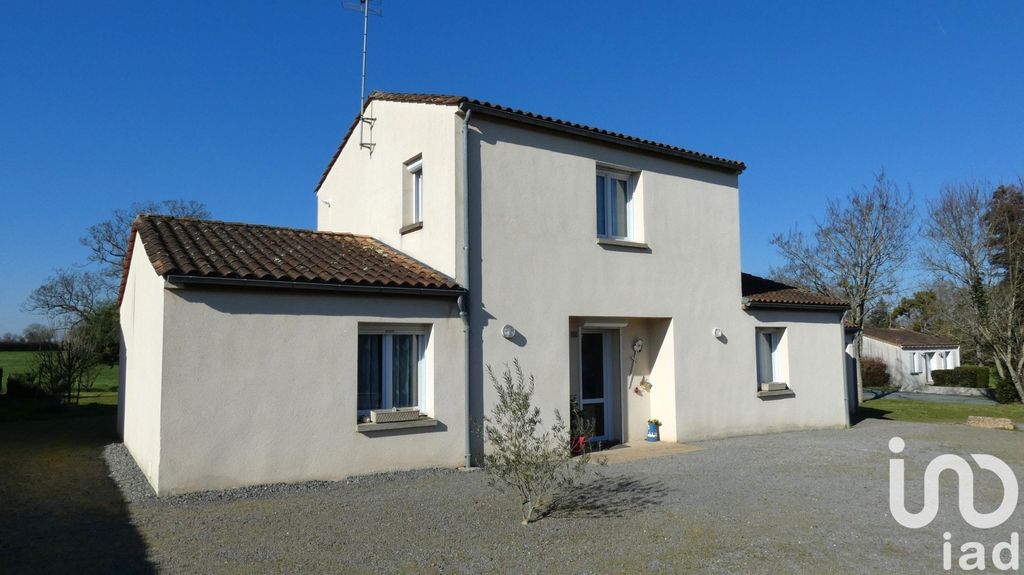 Achat maison à vendre 3 chambres 113 m² - L'Hermenault