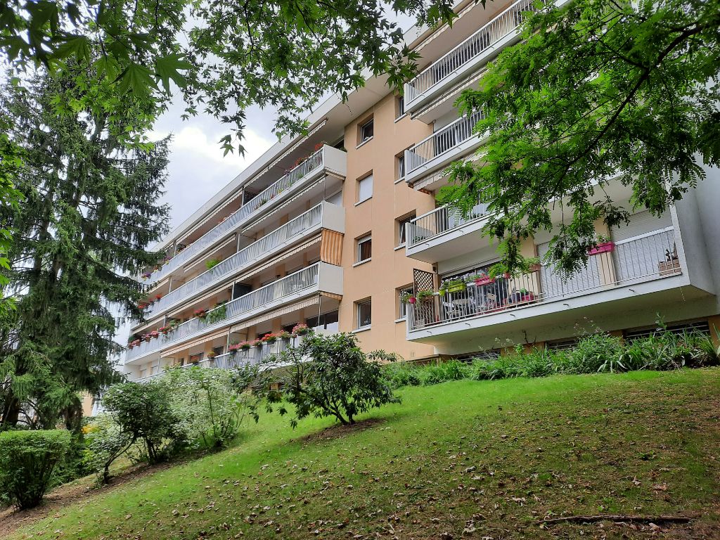 Achat appartement à vendre 6 pièces 132 m² - Montmorency