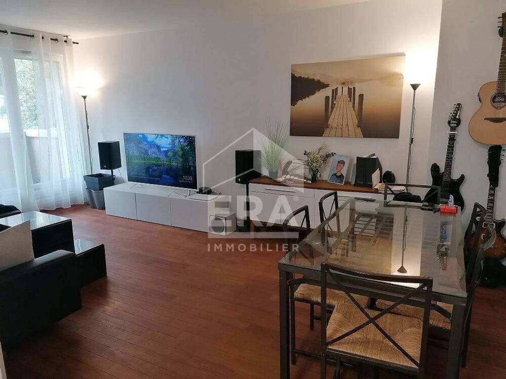 Achat appartement à vendre 3 pièces 65 m² - Saint-Germain-lès-Corbeil