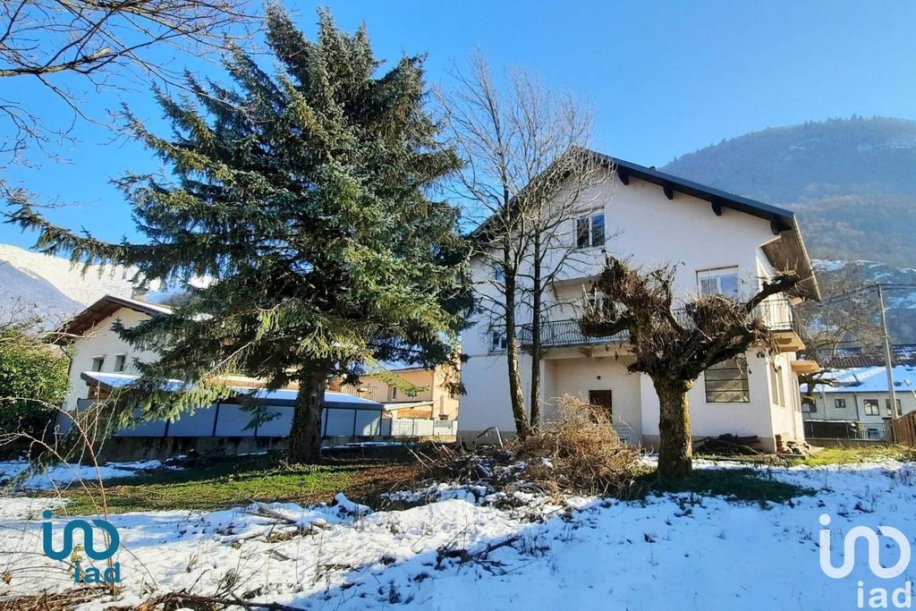 Achat maison à vendre 5 chambres 204 m² - Albertville