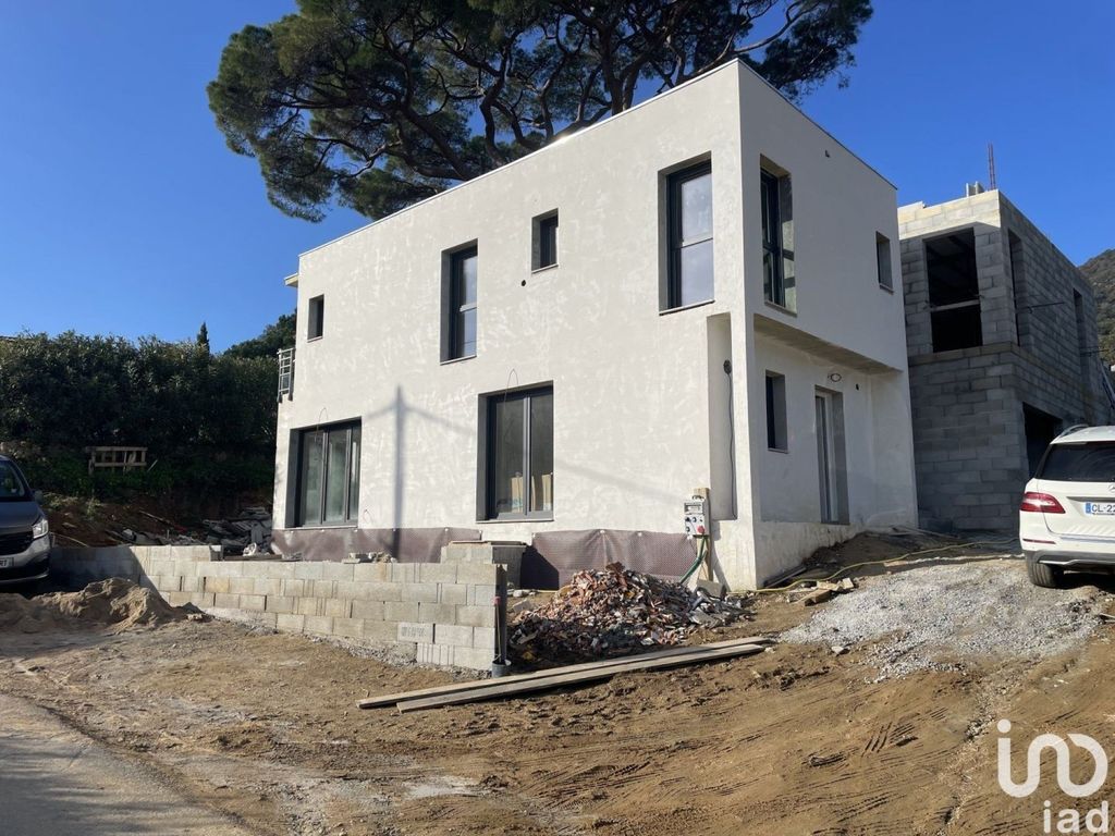 Achat maison à vendre 3 chambres 100 m² - Cavalaire-sur-Mer