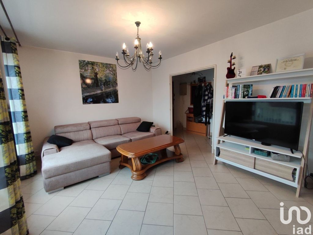 Achat appartement à vendre 2 pièces 63 m² - Crépy-en-Valois