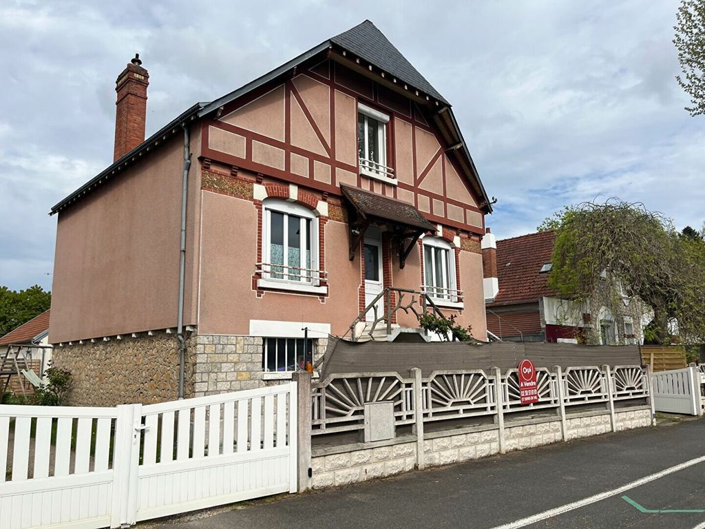 Achat maison à vendre 5 chambres 140 m² - Saint-Jean-le-Blanc