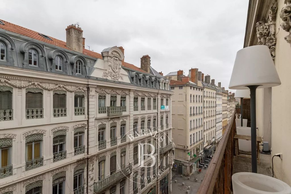 Achat appartement à vendre 4 pièces 137 m² - Lyon 1er arrondissement