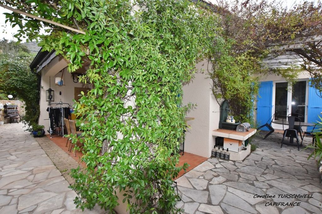 Achat maison à vendre 3 chambres 155 m² - Cavalaire-sur-Mer