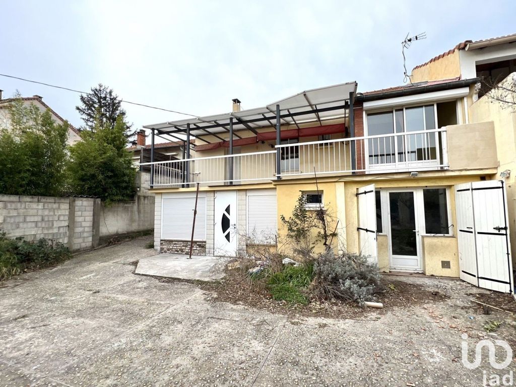Achat appartement à vendre 2 pièces 65 m² - Nîmes