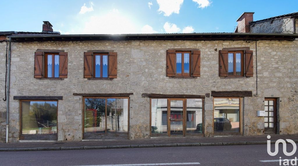 Achat maison à vendre 3 chambres 200 m² - Sauviat-sur-Vige