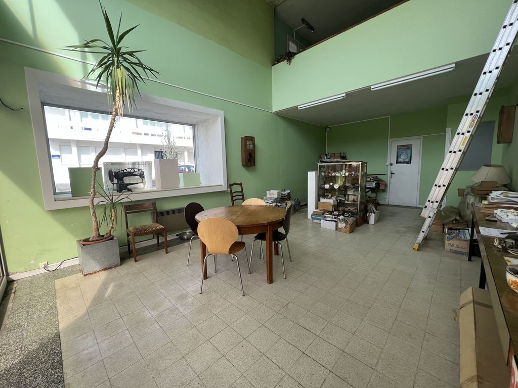 Achat maison à vendre 3 chambres 161 m² - Royan
