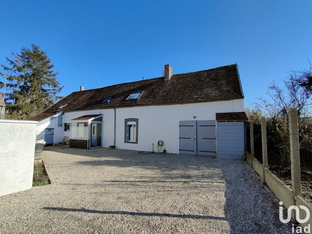 Achat maison à vendre 4 chambres 140 m² - Saint-Maurice-aux-Riches-Hommes