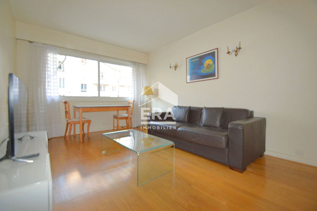 Achat appartement à vendre 2 pièces 46 m² - Issy-les-Moulineaux