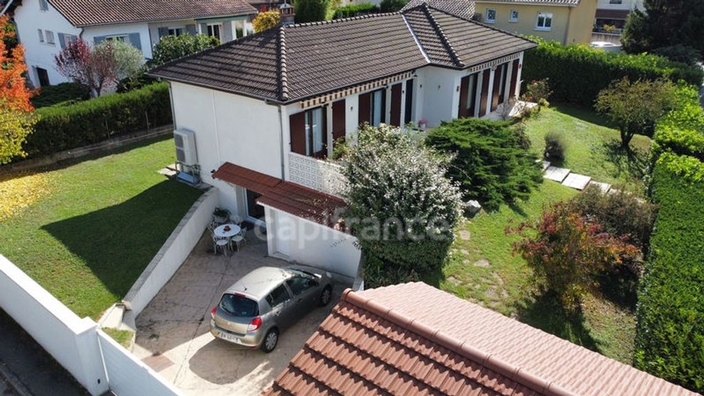 Achat maison à vendre 5 chambres 188 m² - Salaise-sur-Sanne