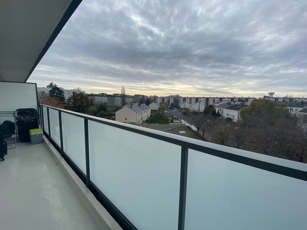 Achat appartement à vendre 3 pièces 63 m² - Saint-Jean-de-la-Ruelle