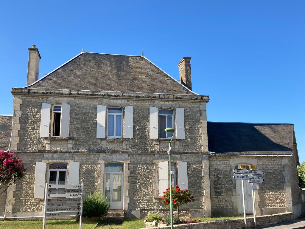 Achat maison à vendre 3 chambres 276 m² - Doix-les-Fontaines