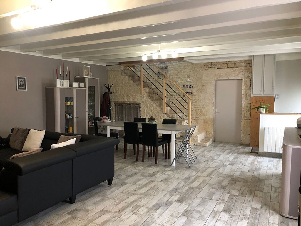 Achat maison à vendre 4 chambres 237 m² - Fontenay-le-Comte