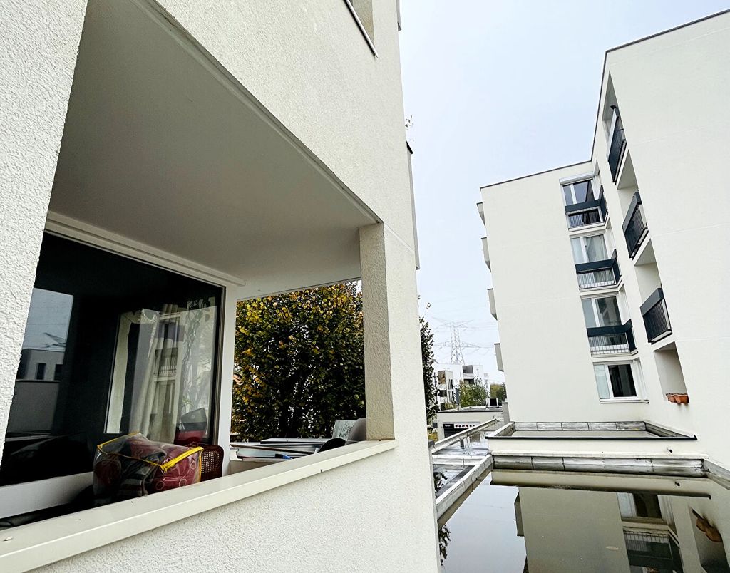 Achat appartement à vendre 3 pièces 71 m² - Roissy-en-Brie