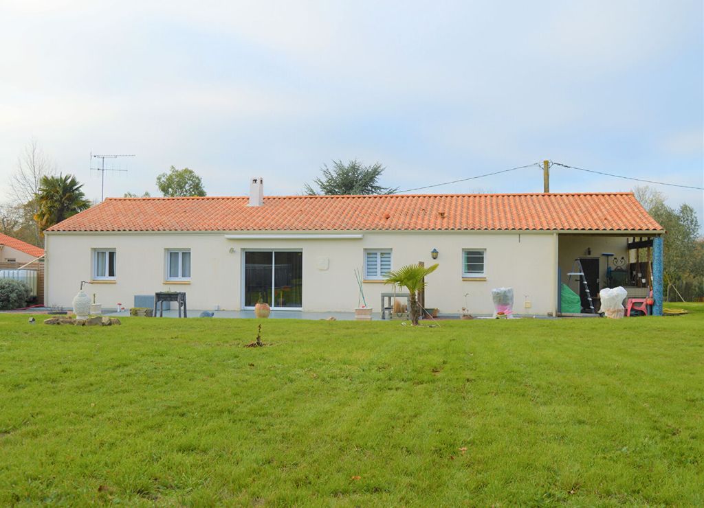 Achat maison à vendre 5 chambres 139 m² - Landeronde