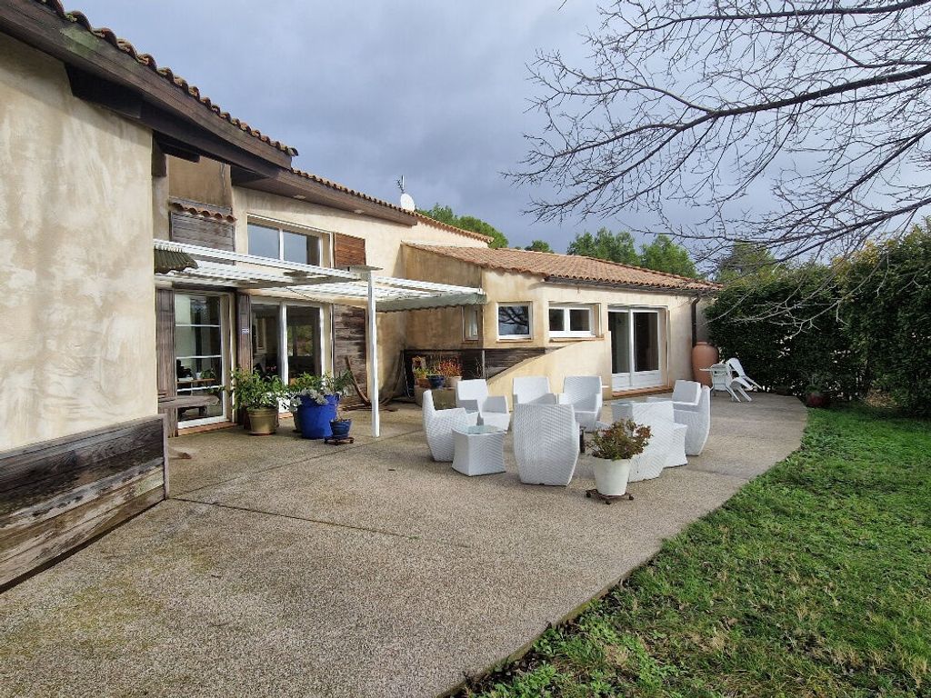 Achat maison à vendre 7 chambres 310 m² - Lézignan-Corbières