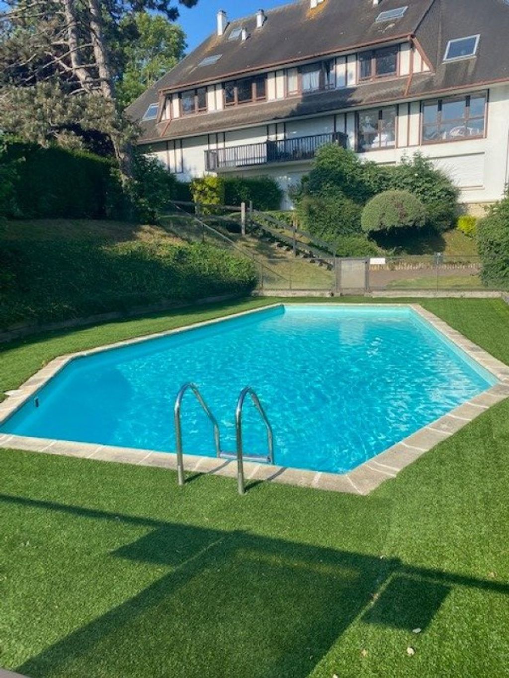 Achat appartement à vendre 2 pièces 32 m² - Benerville-sur-Mer