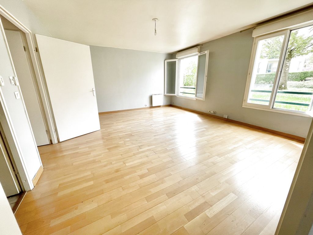 Achat appartement à vendre 2 pièces 50 m² - Le Plessis-Trévise