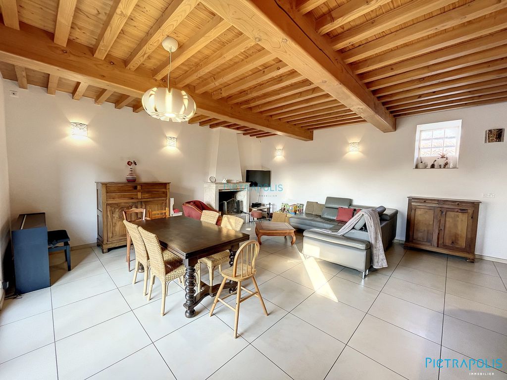 Achat maison à vendre 5 chambres 177 m² - Saint-André-de-Corcy