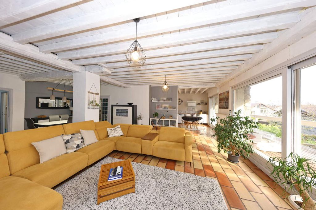Achat maison à vendre 6 chambres 300 m² - Bernin