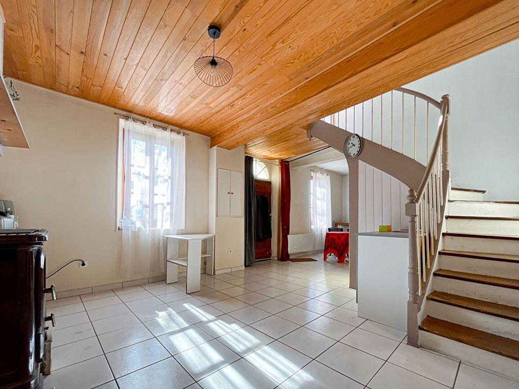 Achat maison à vendre 2 chambres 93 m² - Montjoire